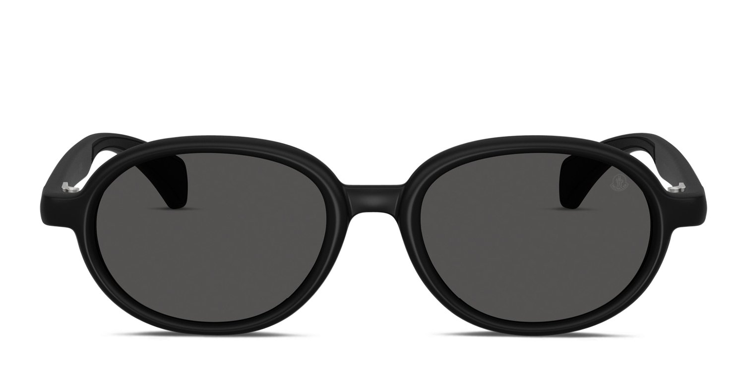 Moncler ME8006 black frame with dark grey lenses. Lenses provide